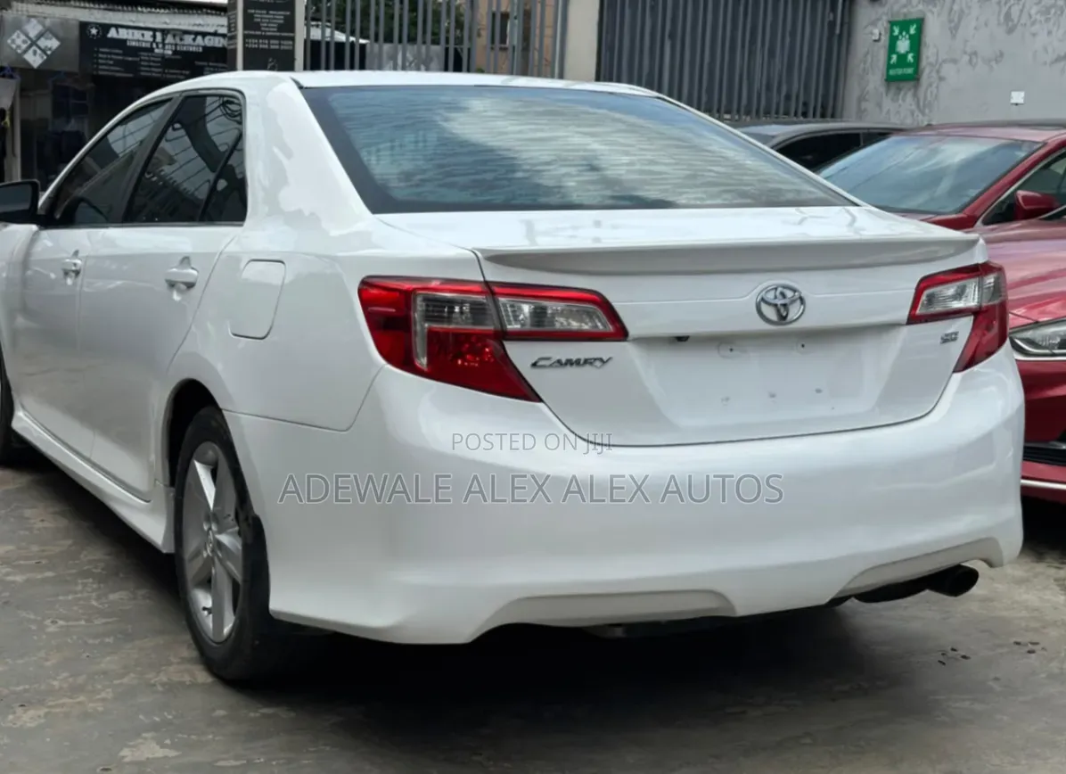 Toyota Camry 2013 White