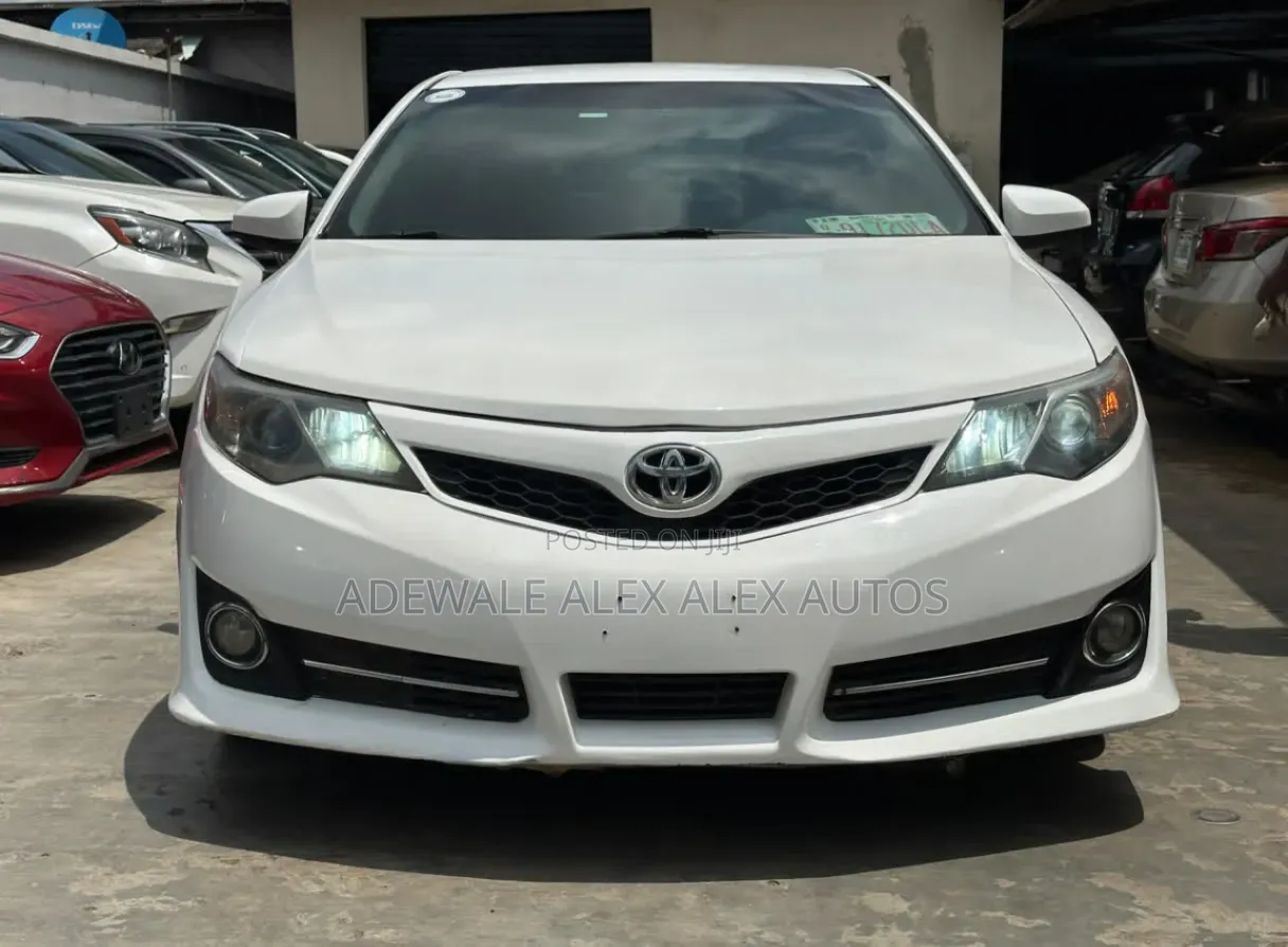 Toyota Camry 2013 White