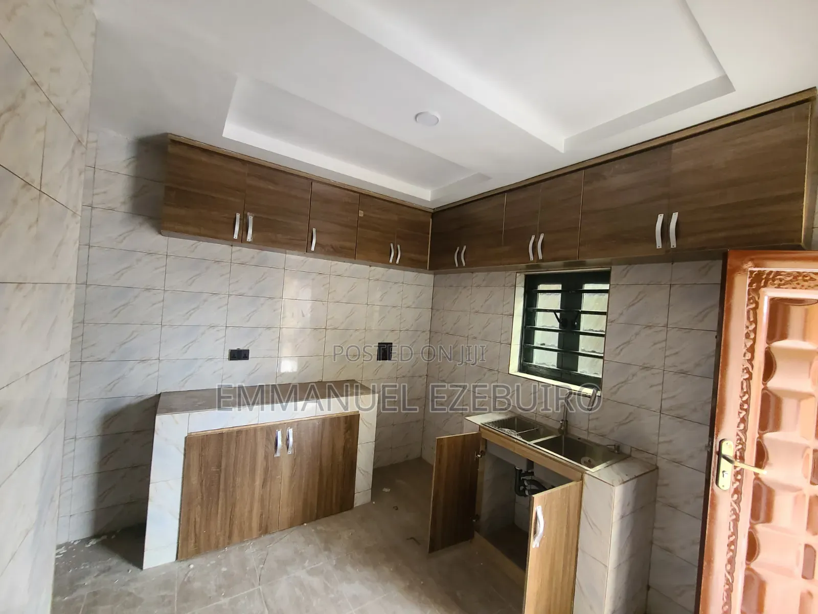 2bdrm Block of Flats in Sars Road, Port-Harcourt for rent