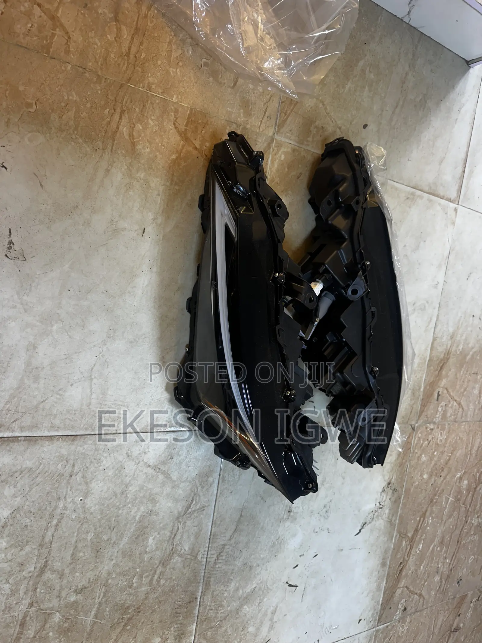 Headlight IS350 2021-2025