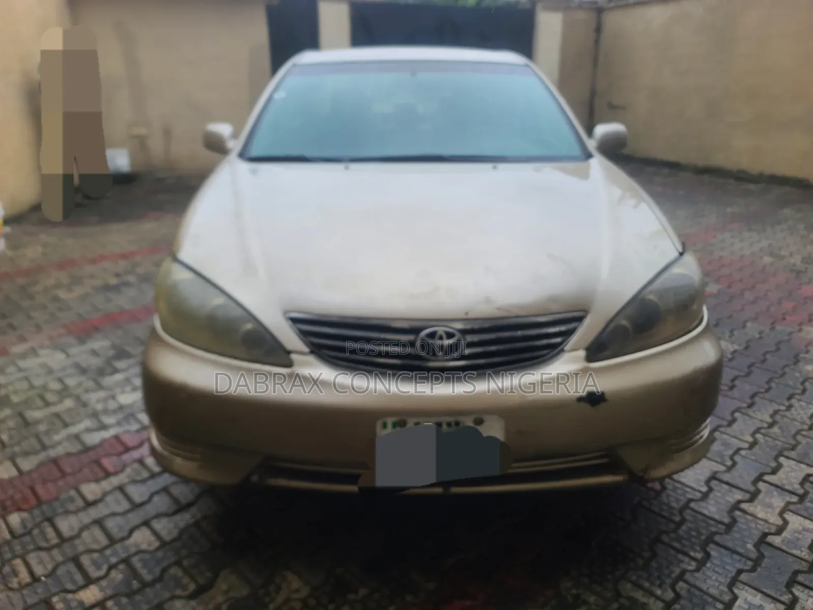 Toyota Camry 2005 Gold