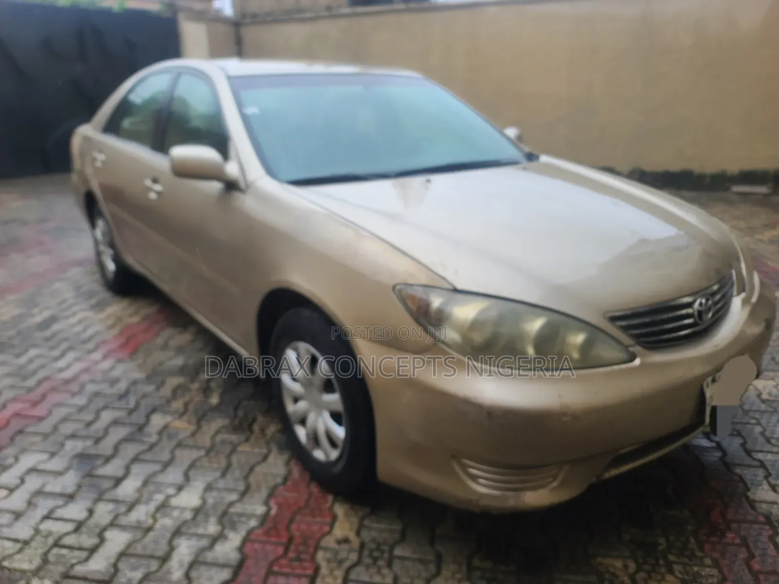 Toyota Camry 2005 Gold