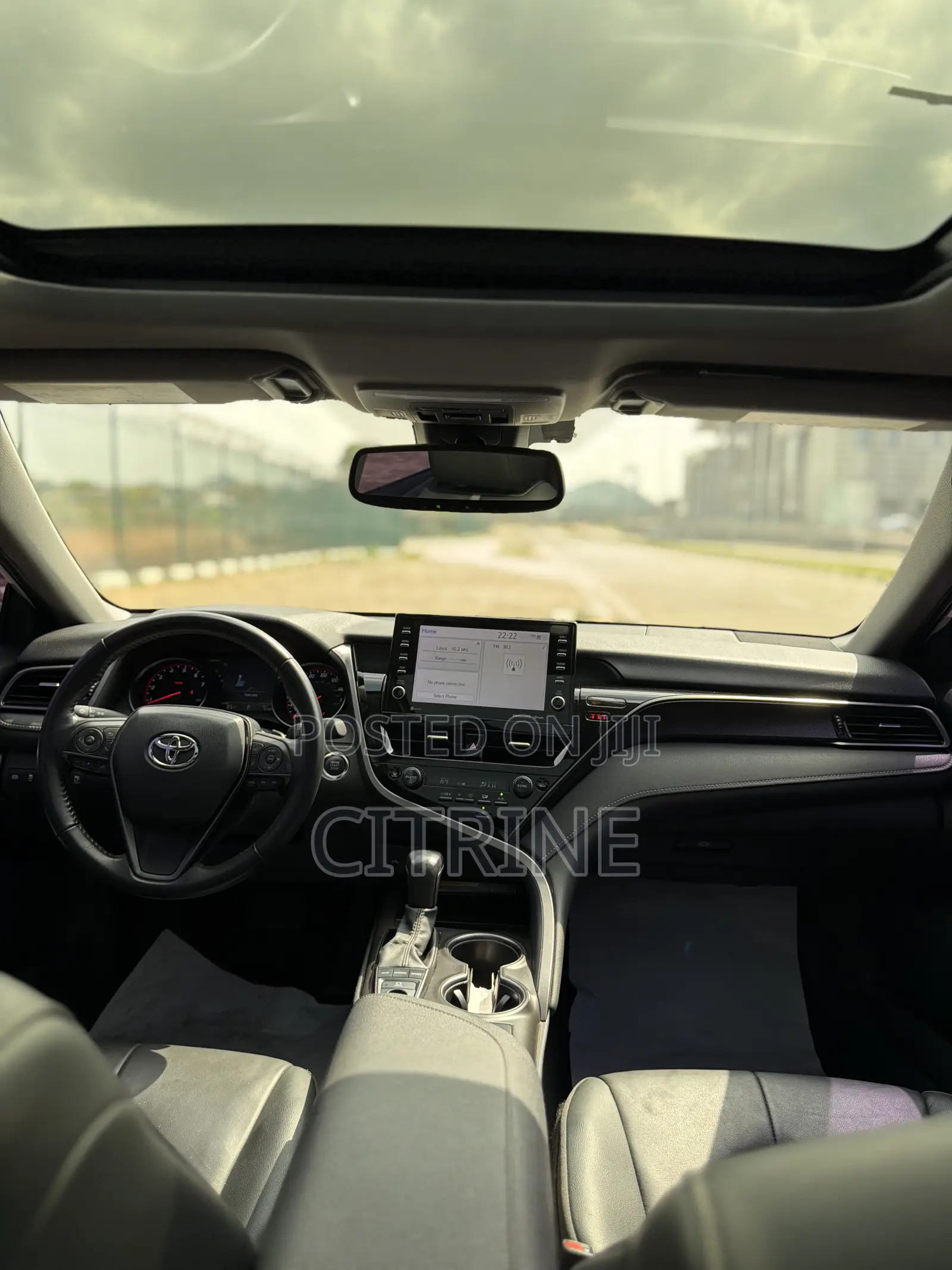 Toyota Camry 2022 White