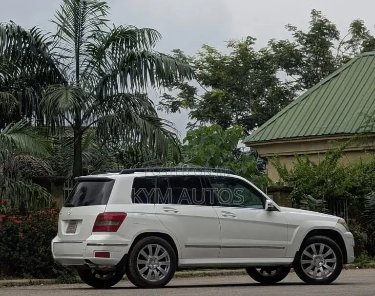 Mercedes-Benz GLK-Class 2011 White