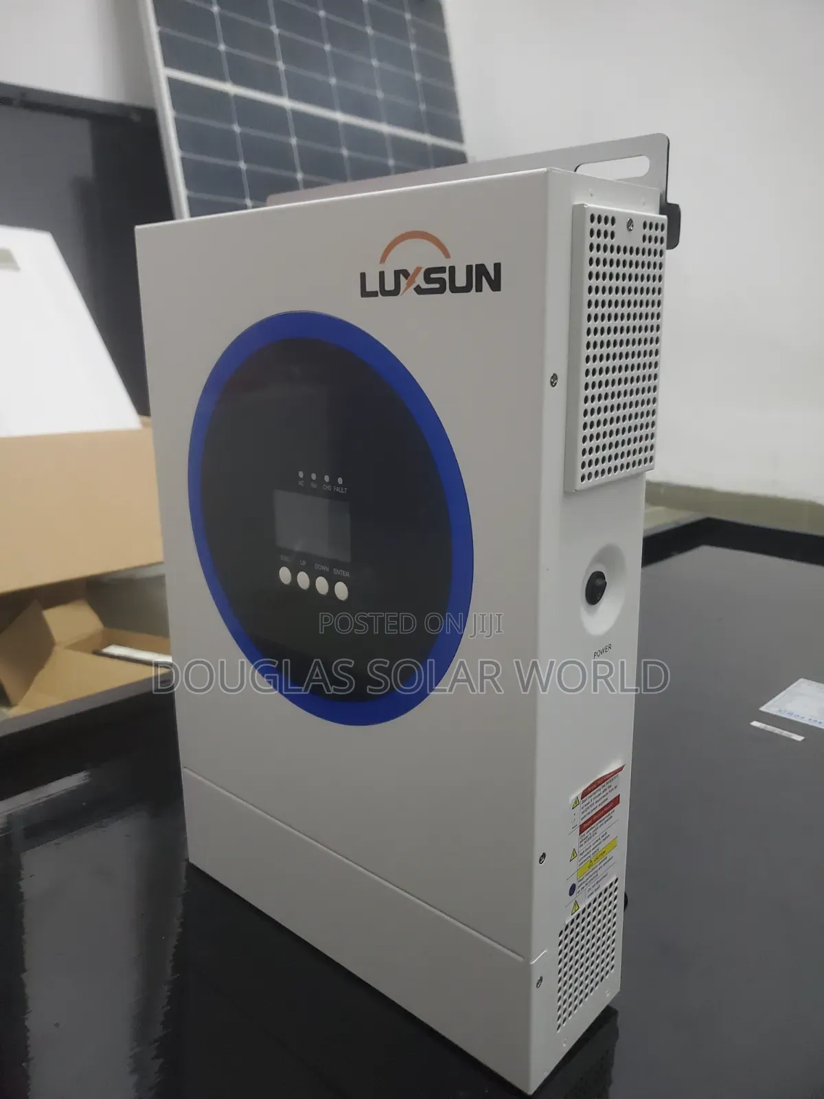 Luxsun 4.2kVA 24V Pure Sine Wave Hybrid Inverter