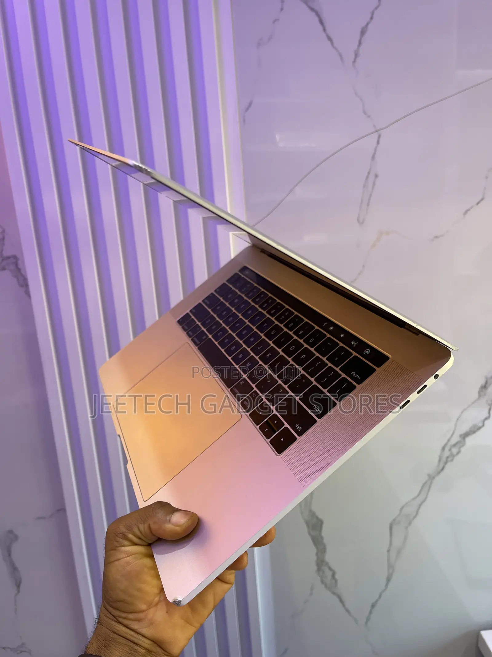 Laptop Apple MacBook Pro 2017 16GB Intel Core i7 SSD 512GB
