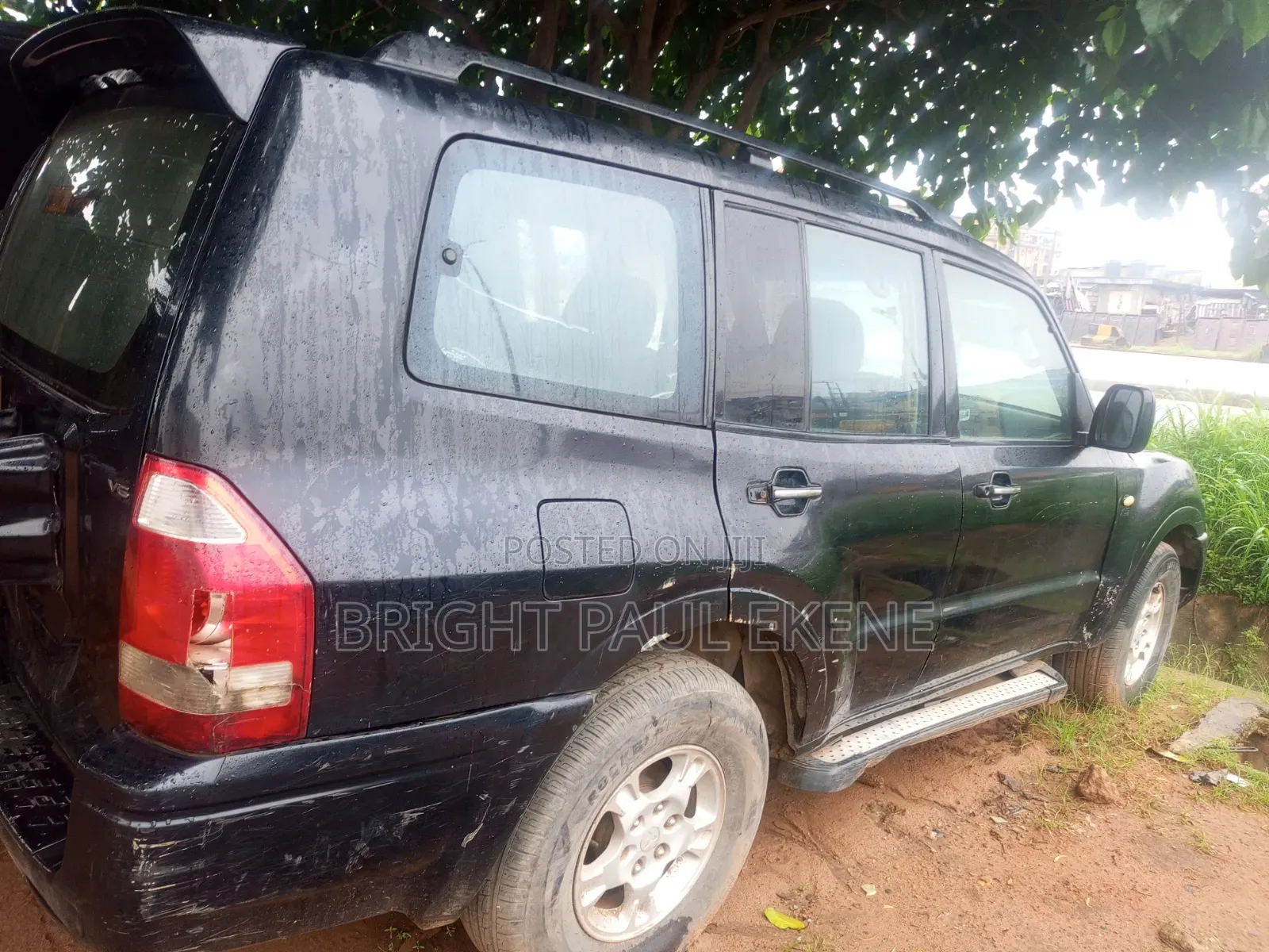 Mitsubishi Pajero IO 2012 Black