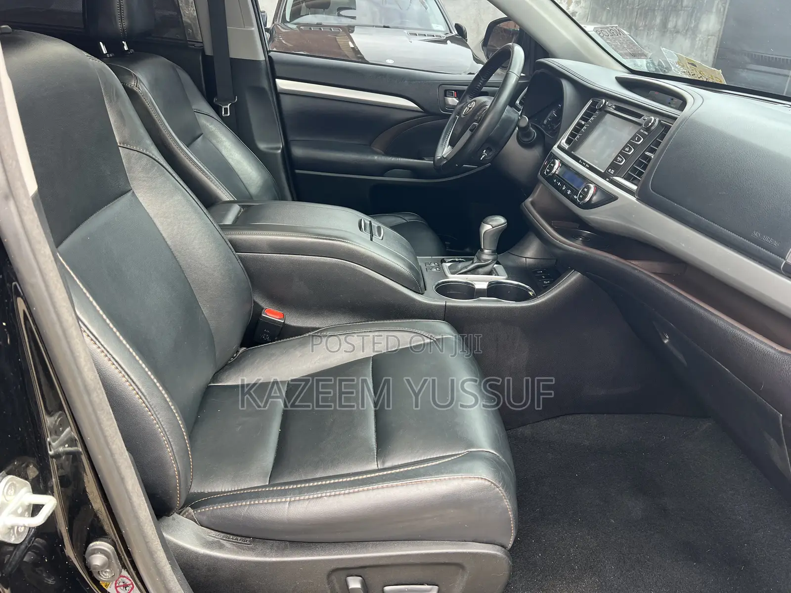 Toyota Highlander XLE 4x4 V6 (3.5L 6cyl 8A) 2018 Black