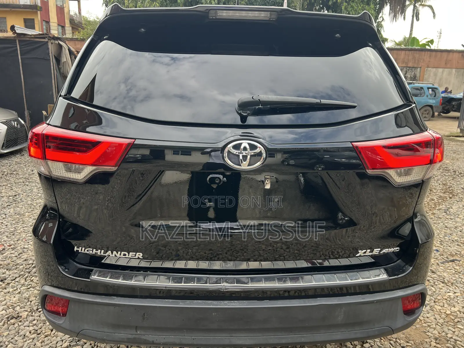 Toyota Highlander XLE 4x4 V6 (3.5L 6cyl 8A) 2018 Black