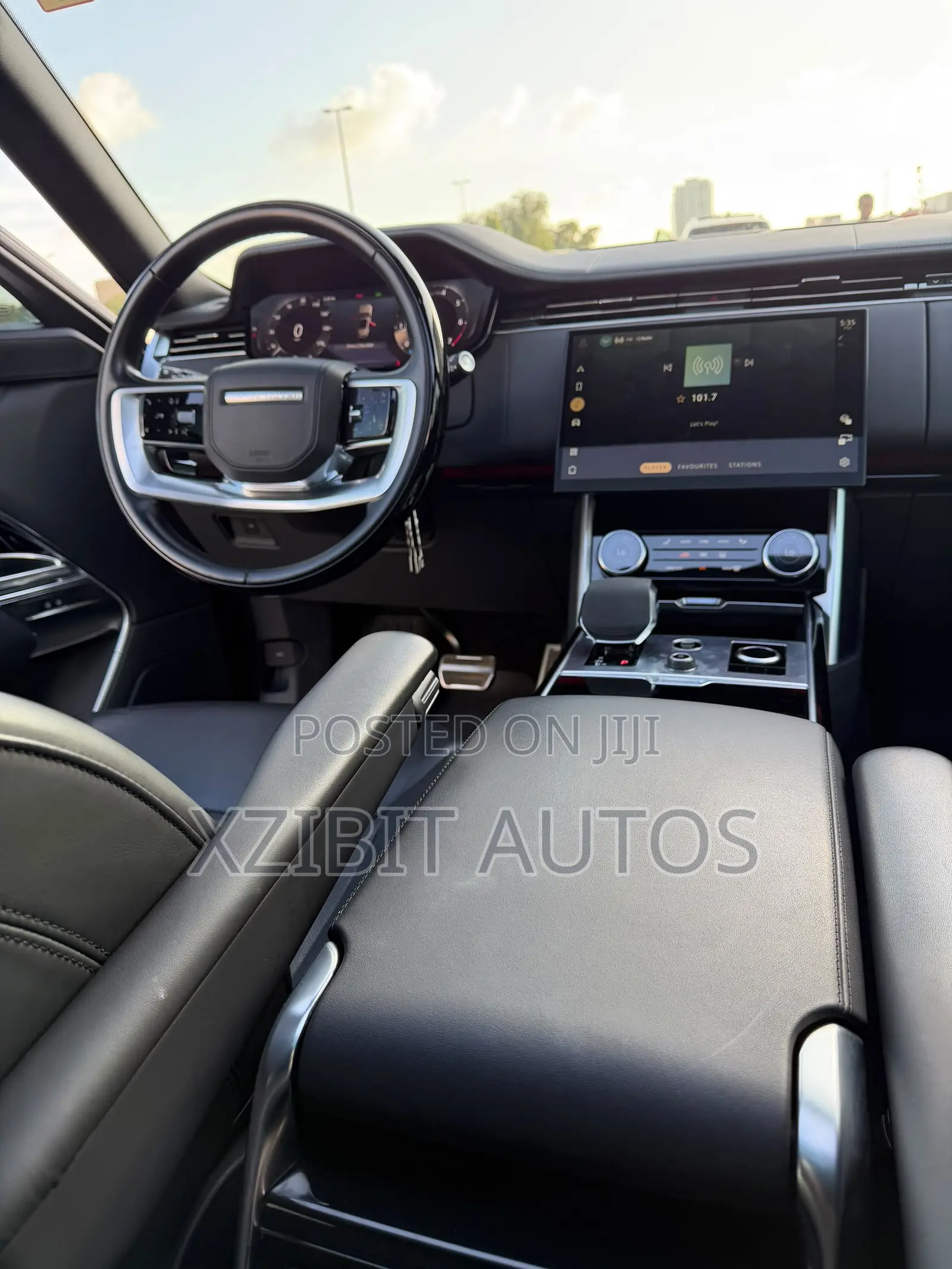 Land Rover Range Rover Vogue 2023 Gray