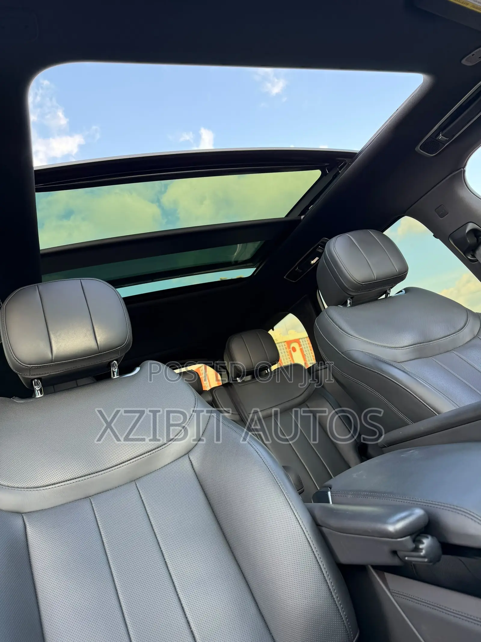 Land Rover Range Rover Vogue 2023 Gray
