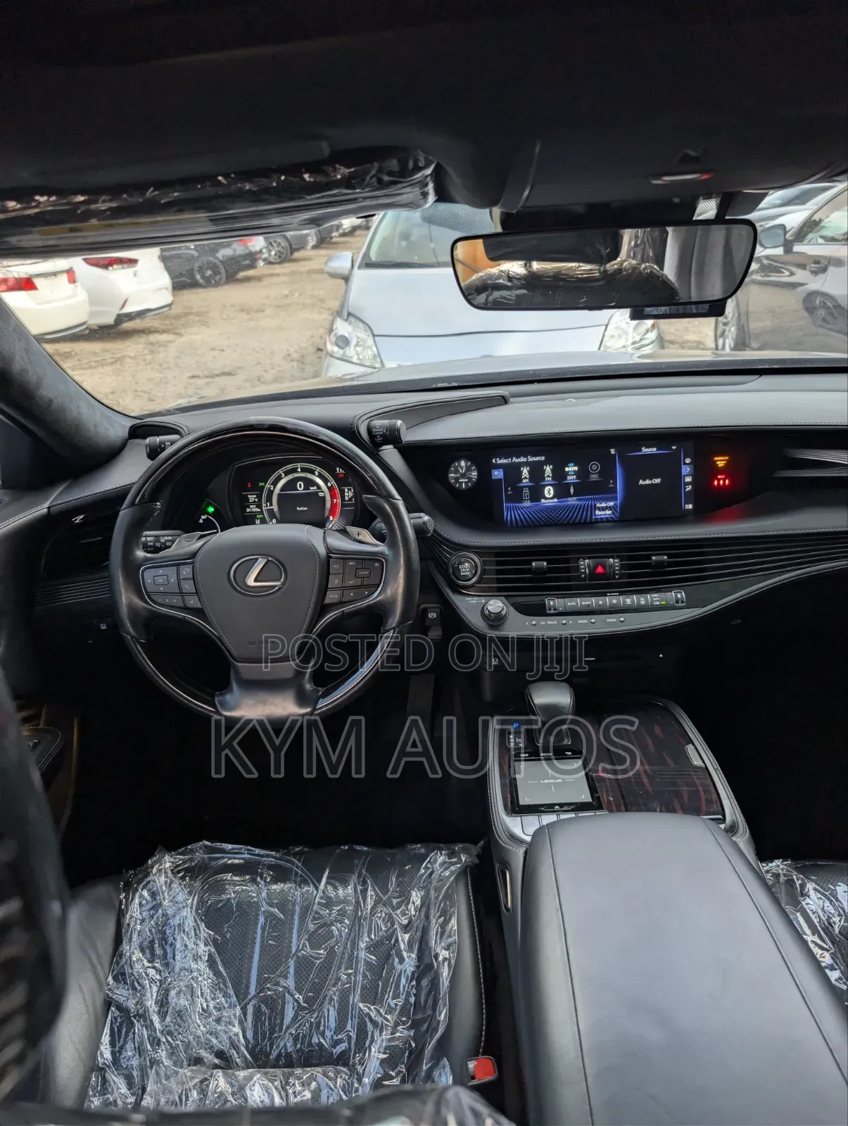 Lexus LS 2018 Brown