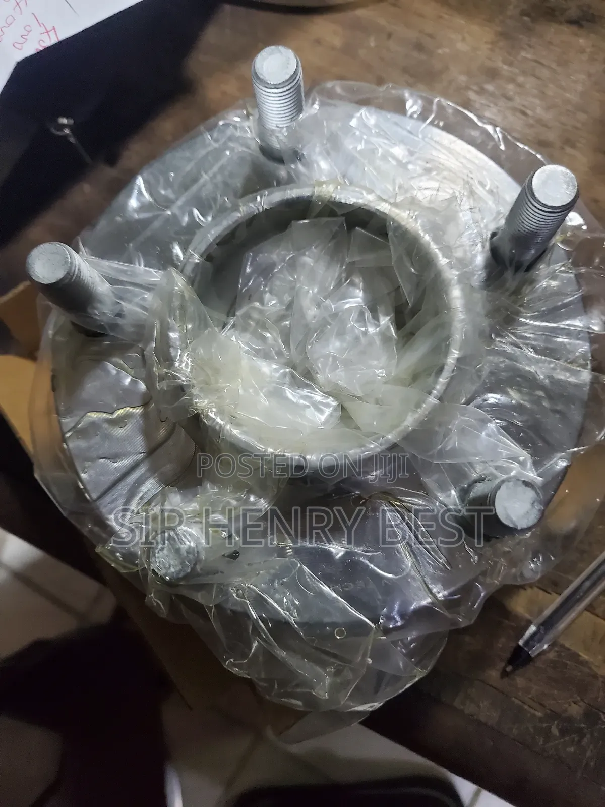 Front Hub and Bearing Nissan Pathfinder 2015/2019