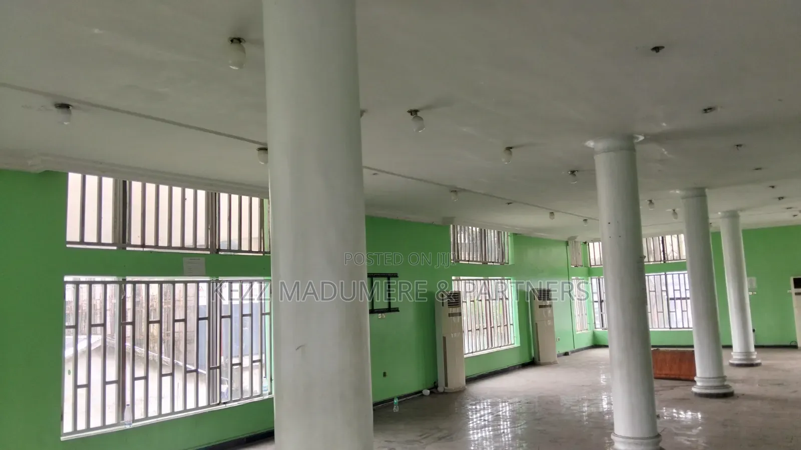 To Let : 1st Floor Standard Hell With AC at Ikwere Rd , Ph