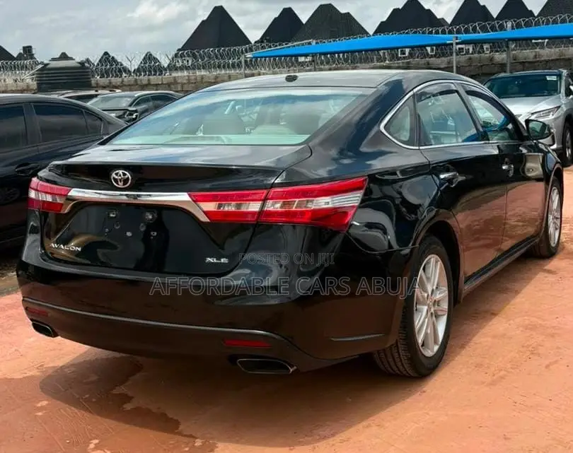 Toyota Avalon 2015 Black