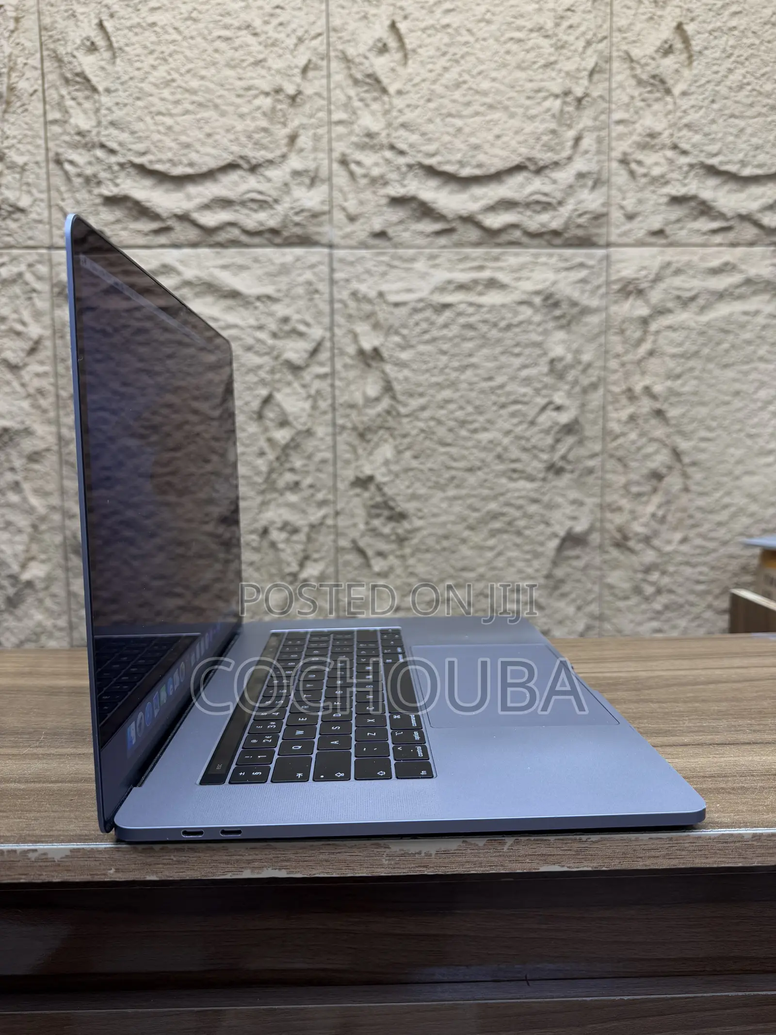Laptop Apple MacBook 2018 32GB Intel Core i9 SSD 1T