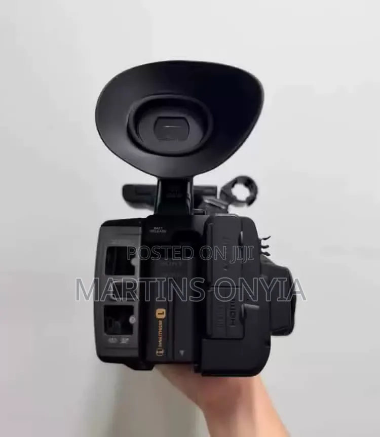 Sony FDR-Ax1e Handy Camcorder
