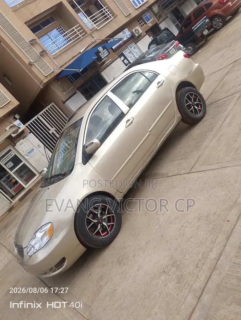 Toyota Corolla CE 2007 Gold