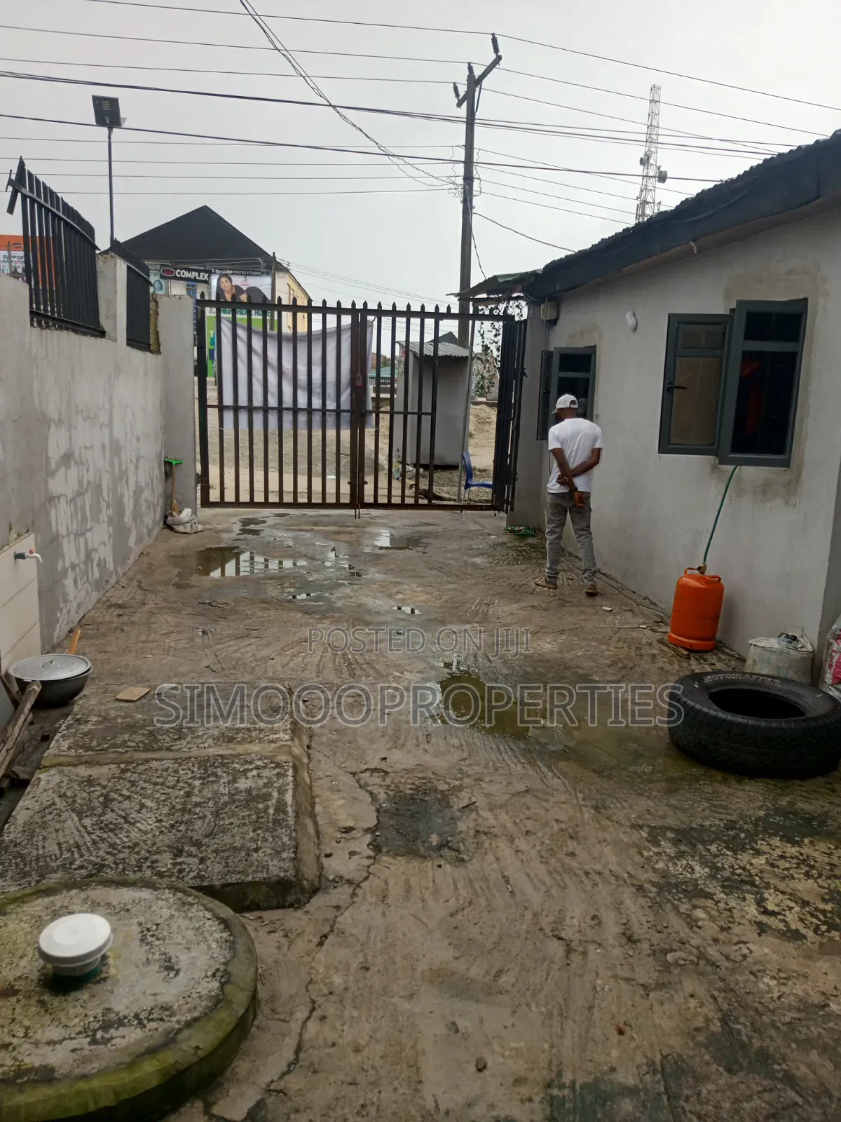 Facing Express Warehouse for Rent at Eputu