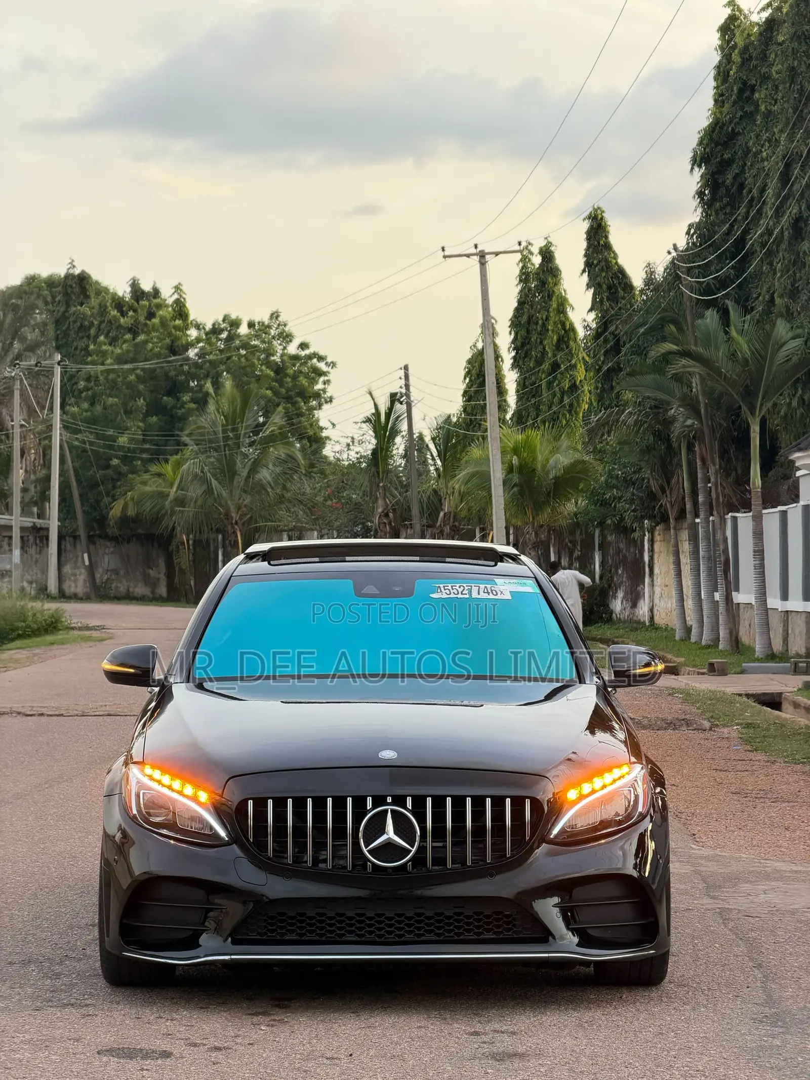 Mercedes-Benz C300 2016 Black