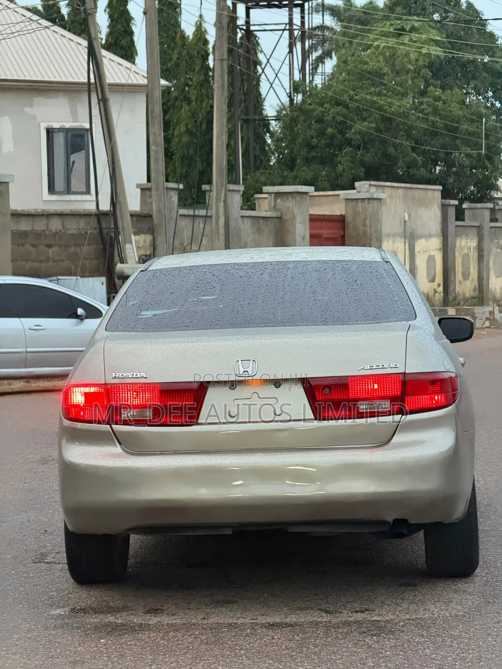 Honda Accord 2005 Gold