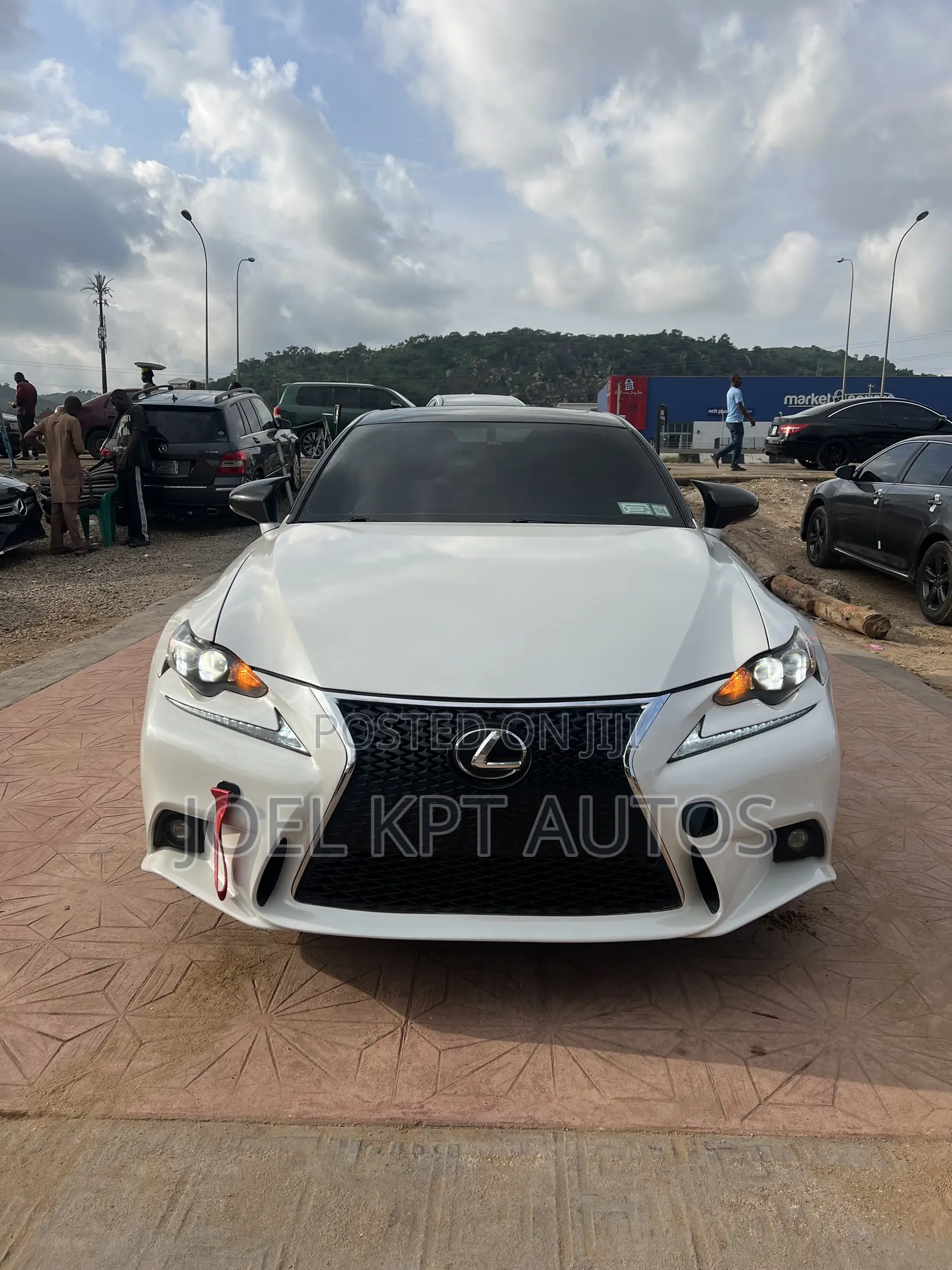 Lexus IS 2017 White