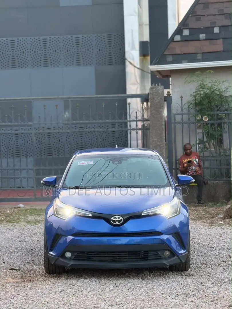 Toyota C-HR XLE Prermium FWD (2.0L 4cyl 2AM) 2018 Blue