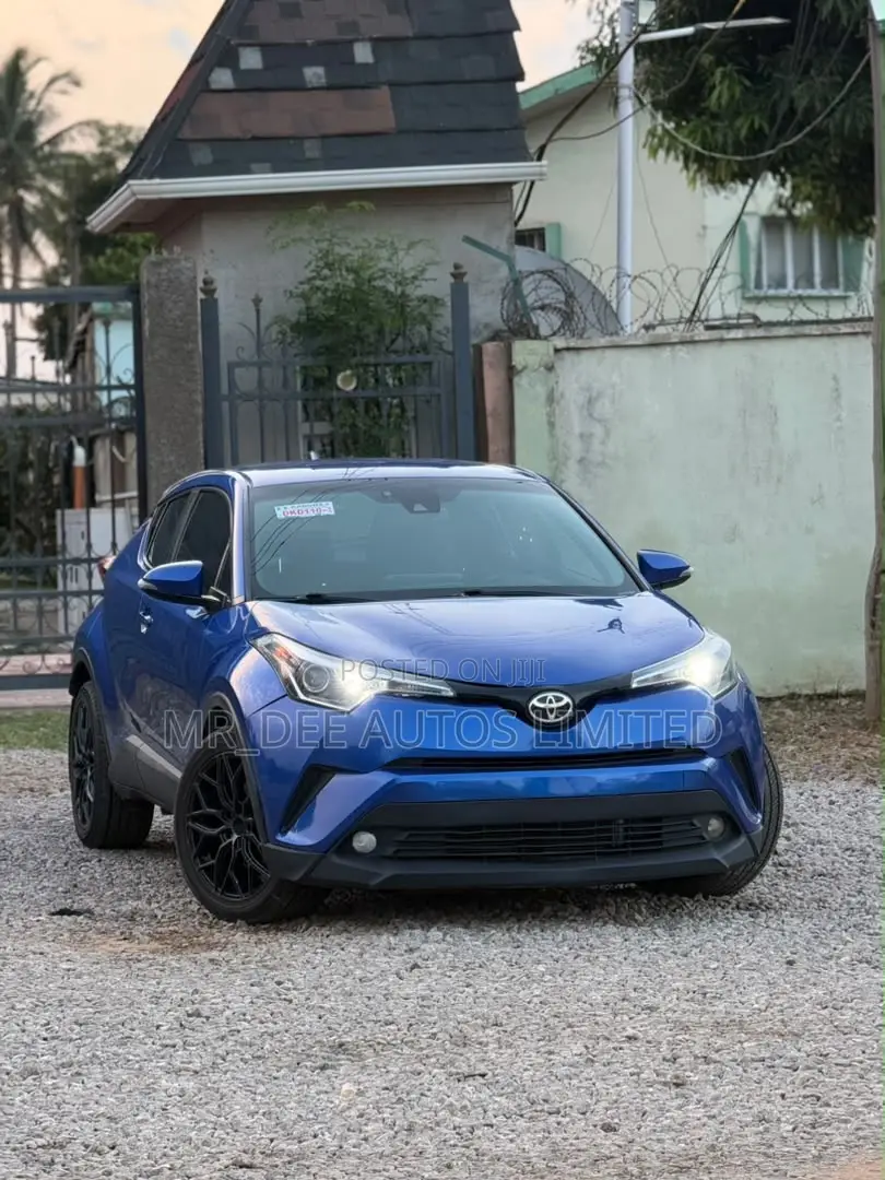 Toyota C-HR XLE Prermium FWD (2.0L 4cyl 2AM) 2018 Blue