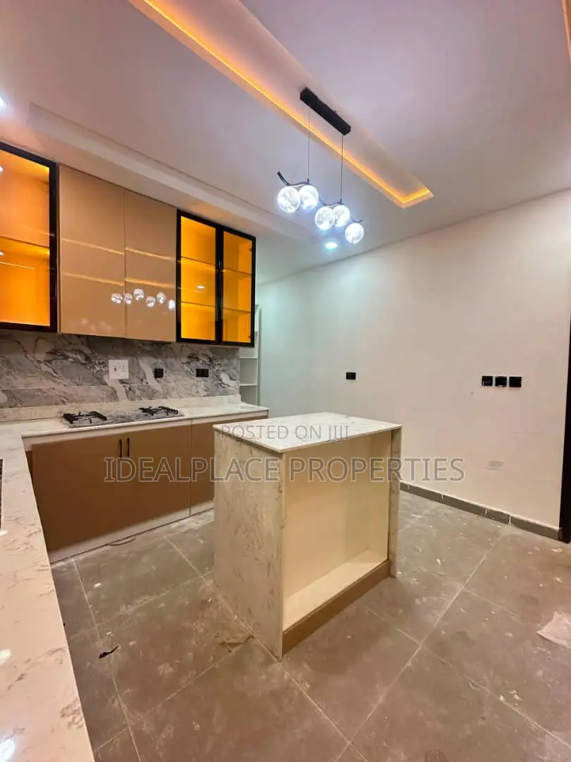 4bdrm Duplex in Ajah for sale