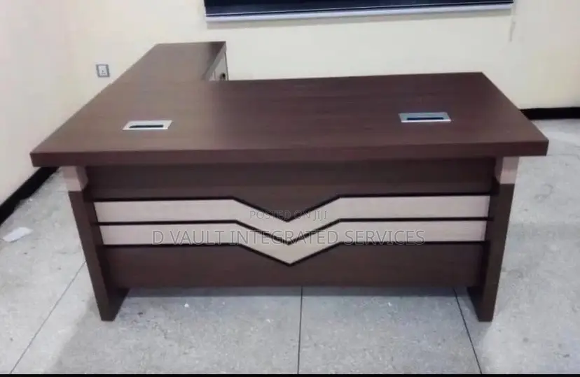 Office Table / Modern Office Desk.