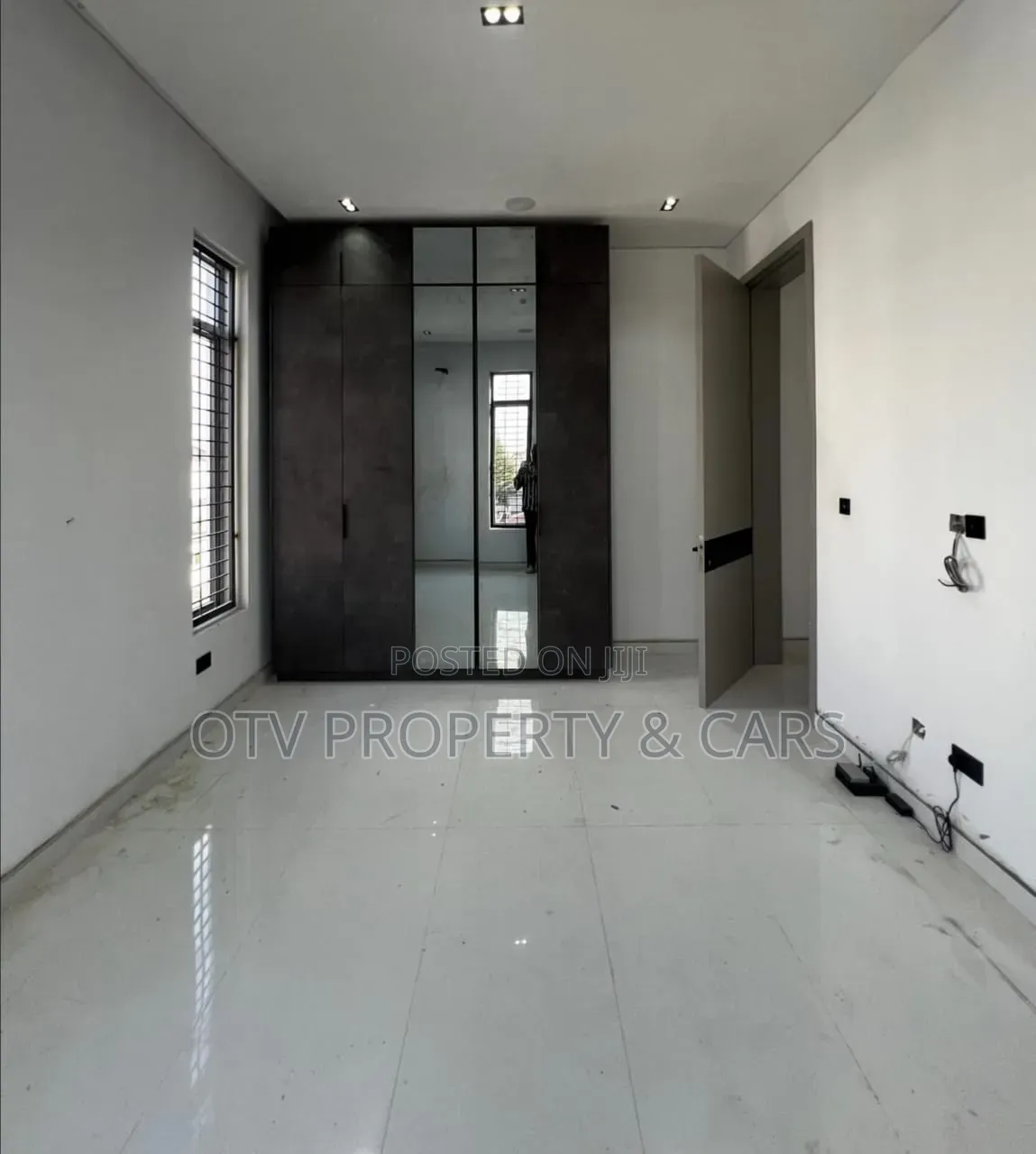 5bdrm Duplex in Lekki Phase 1 for sale