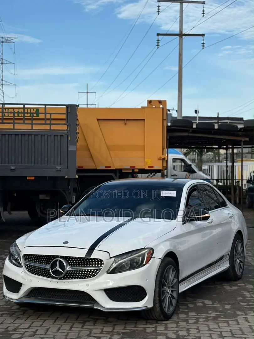 Mercedes-Benz C300 Base 4dr RWD Sedan (2.0L 4cyl 7A) 2015 White