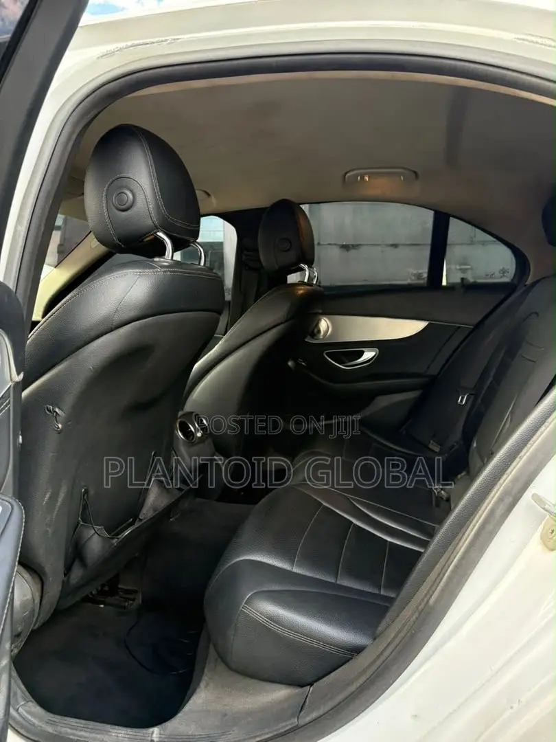 Mercedes-Benz C300 Base 4dr RWD Sedan (2.0L 4cyl 7A) 2015 White