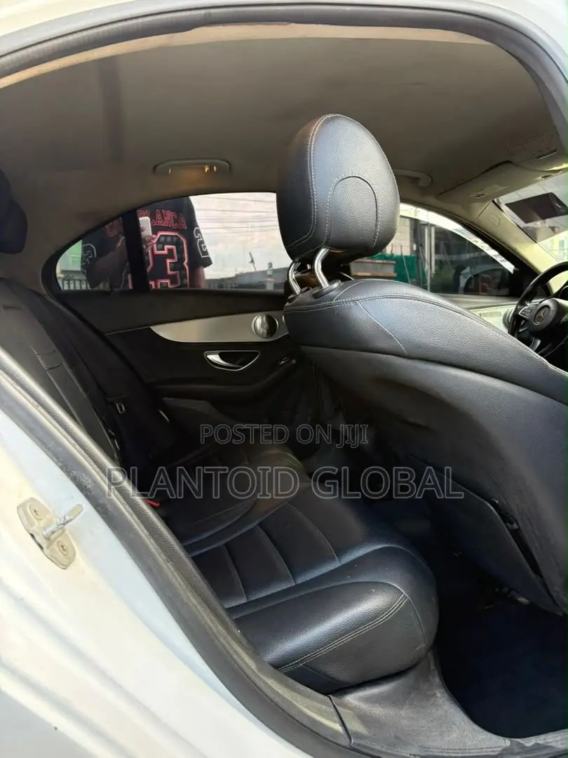 Mercedes-Benz C300 Base 4dr RWD Sedan (2.0L 4cyl 7A) 2015 White