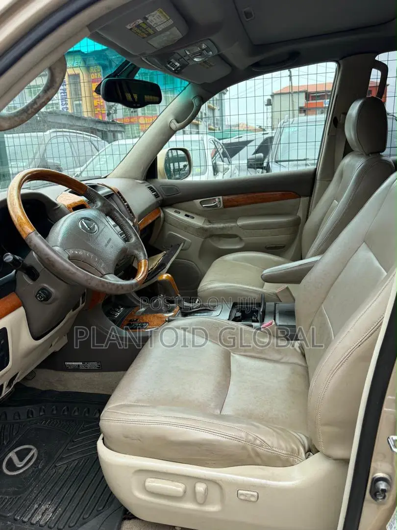 Lexus GX 470 Sport Utility 2005 Gold