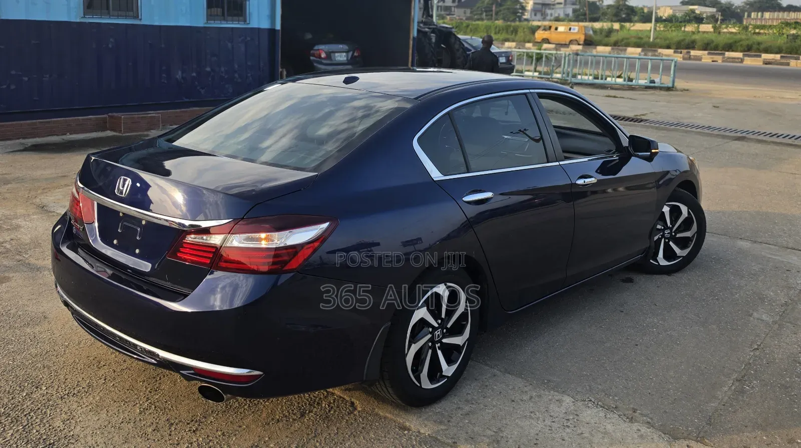 Honda Accord EX-L 4dr Sedan FWD (2.4L 4cyl 2A) 2017 Blue