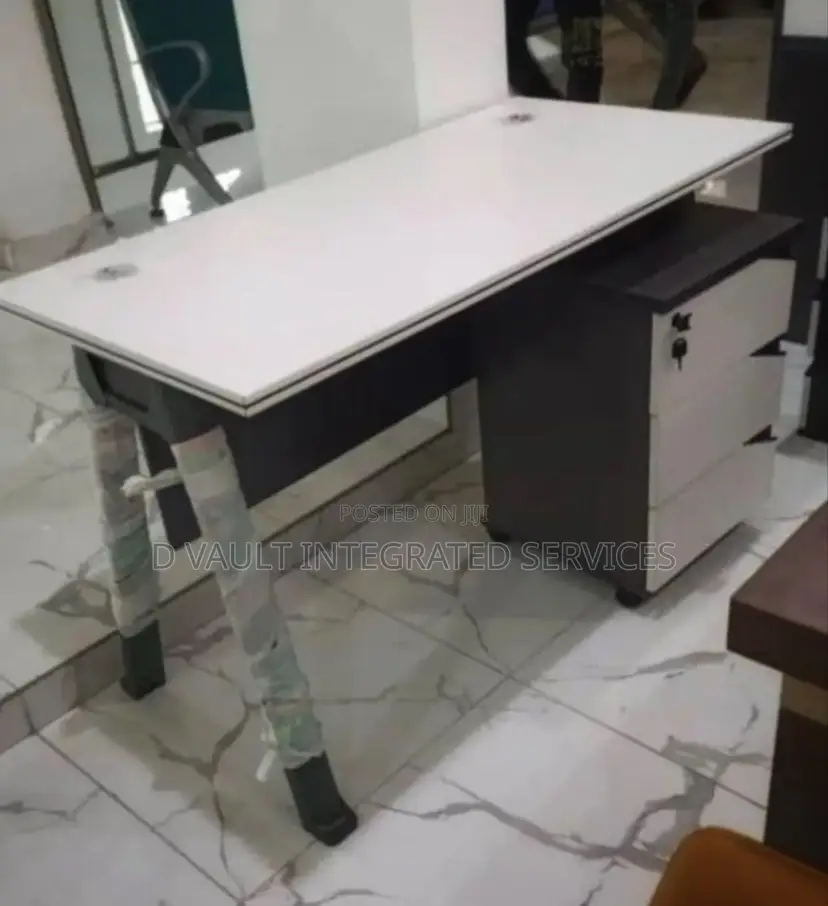Office Table / Modern Office Table