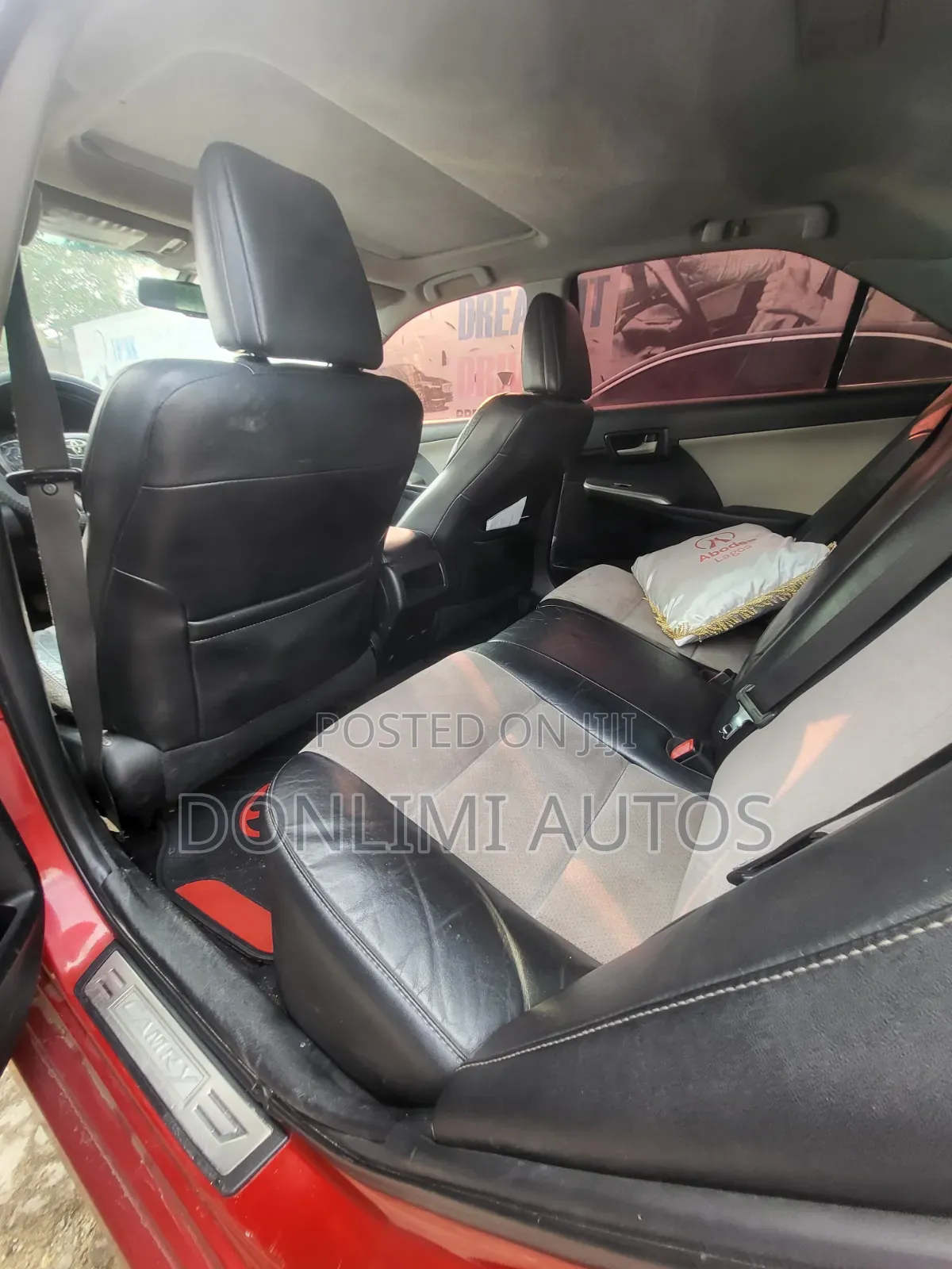 Toyota Camry SE V6 4dr Sedan (3.5L 6cyl 6A) 2013 Red