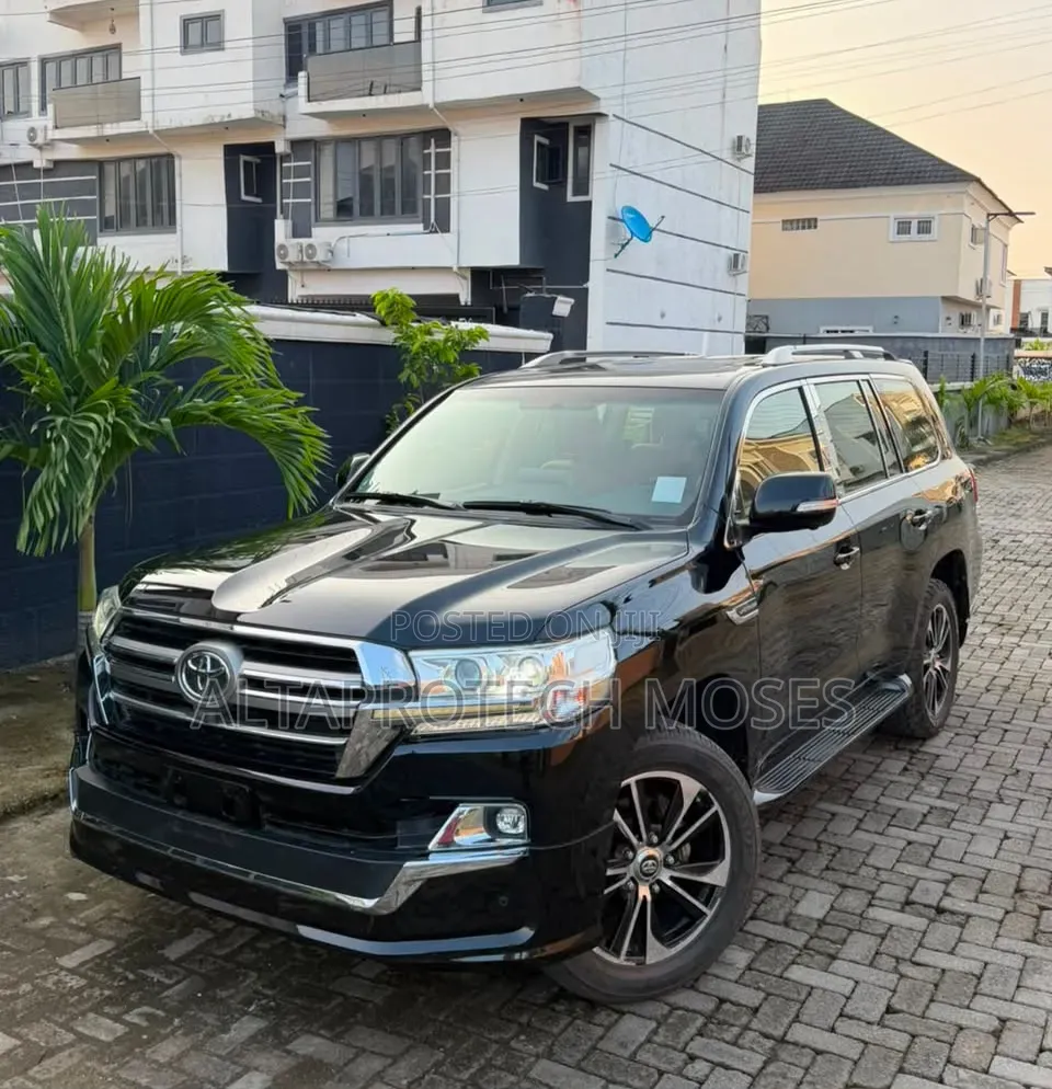 Toyota Land Cruiser 4.6 V8 GXR 2020 Black