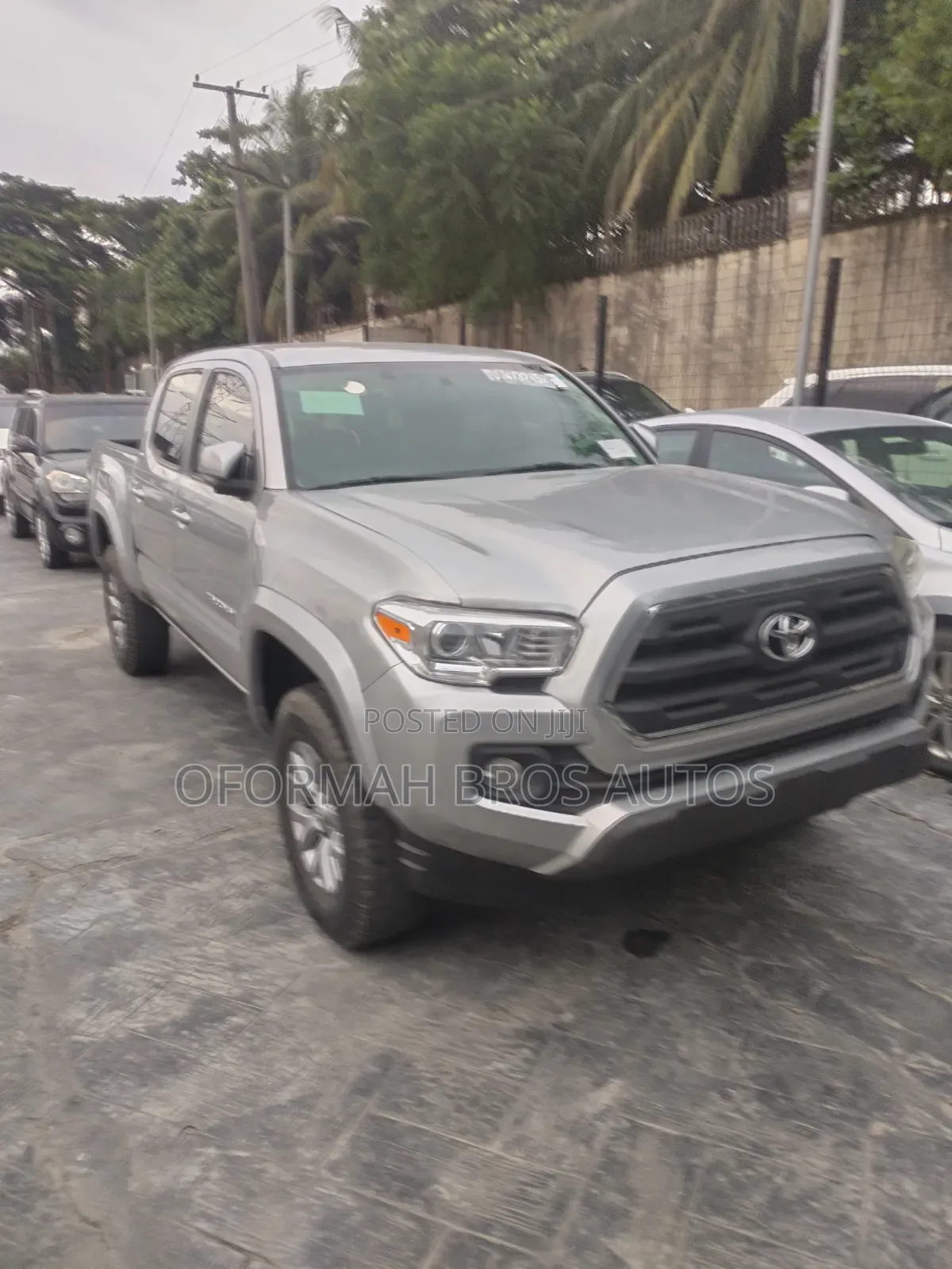 Toyota Tacoma 2020 Gray