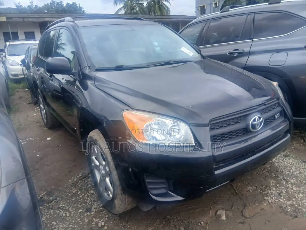 Toyota RAV4 2.5 2010 Black