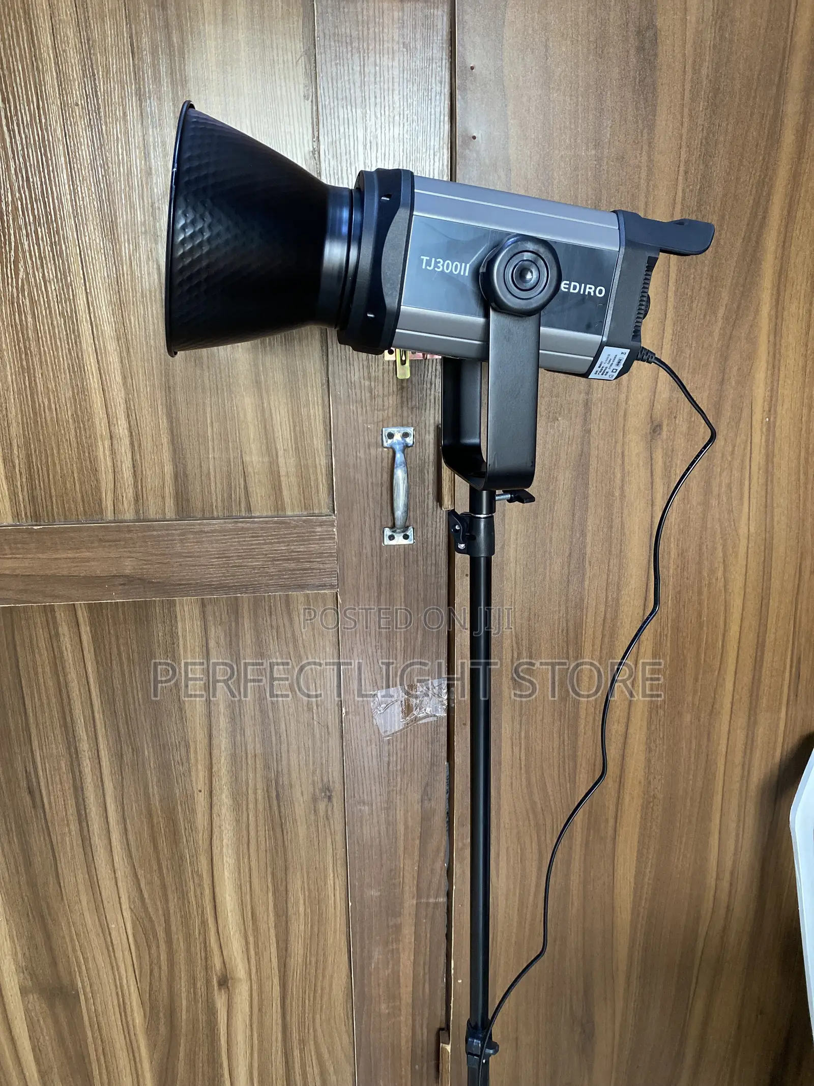 TJ300II Light