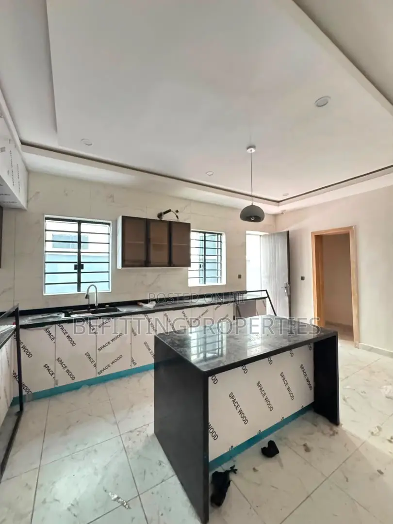 4bdrm Duplex in Ogudu for sale