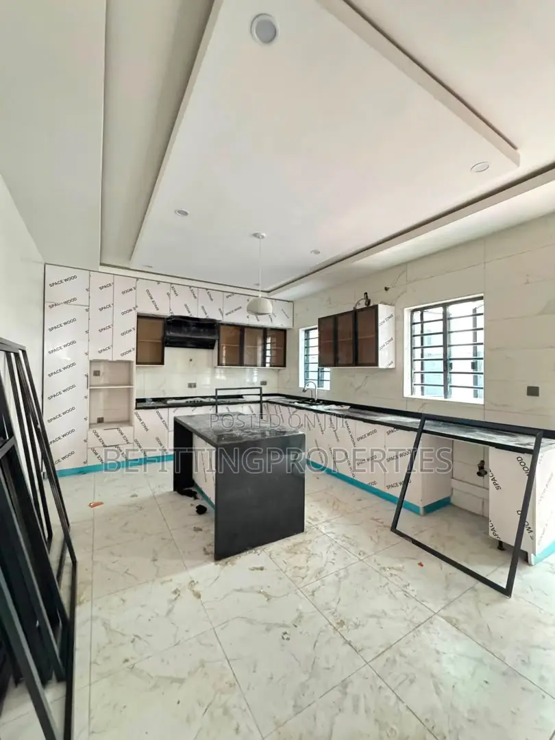 4bdrm Duplex in Ogudu for sale