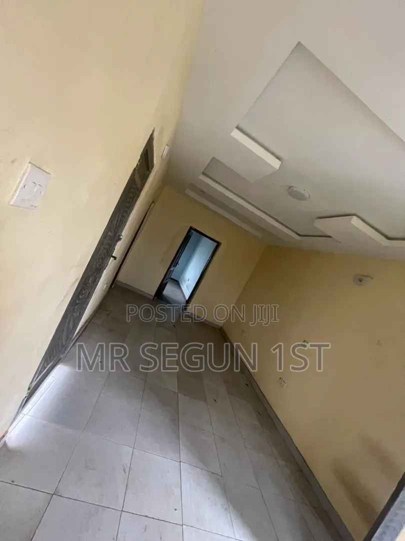Mini Flat in Dove, Akala Express for rent