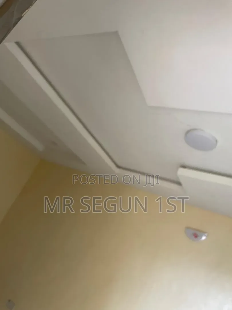 Mini Flat in Dove, Akala Express for rent