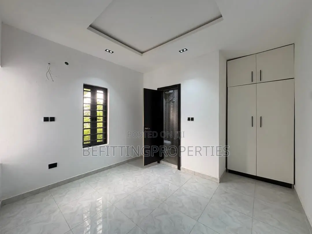 4bdrm Duplex in Ajah for sale