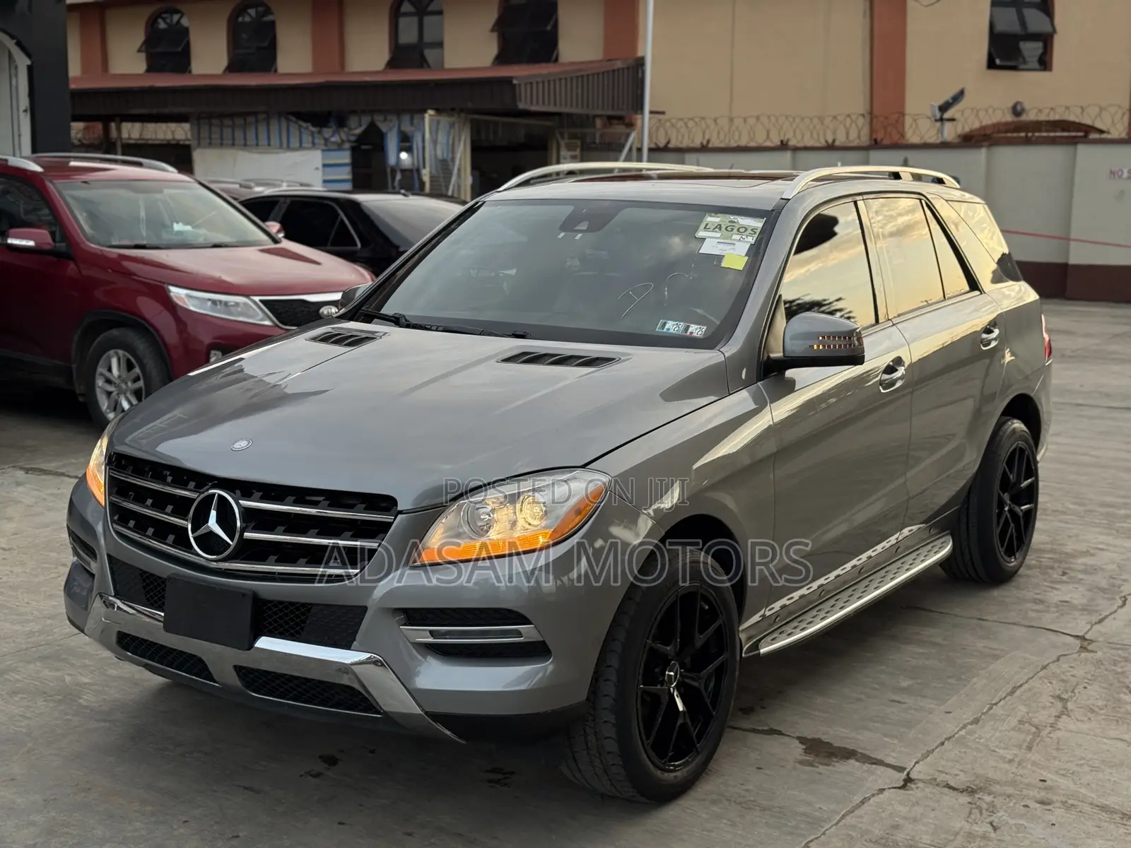 Mercedes-Benz M Class ML350 4MATIC 4dr SUV AWD (3.5L 6cyl 7A) 2015 Gray