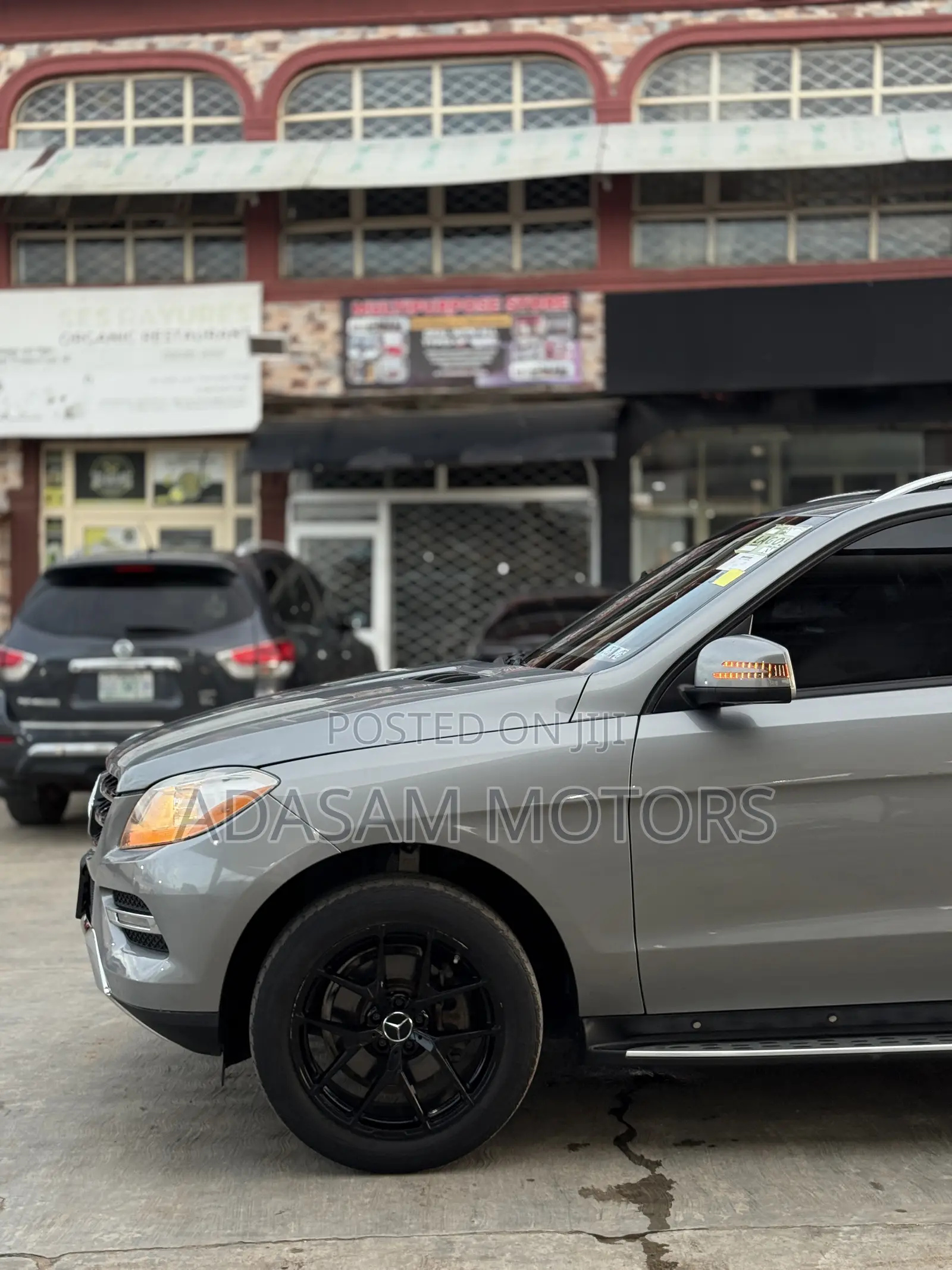Mercedes-Benz M Class ML350 4MATIC 4dr SUV AWD (3.5L 6cyl 7A) 2015 Gray
