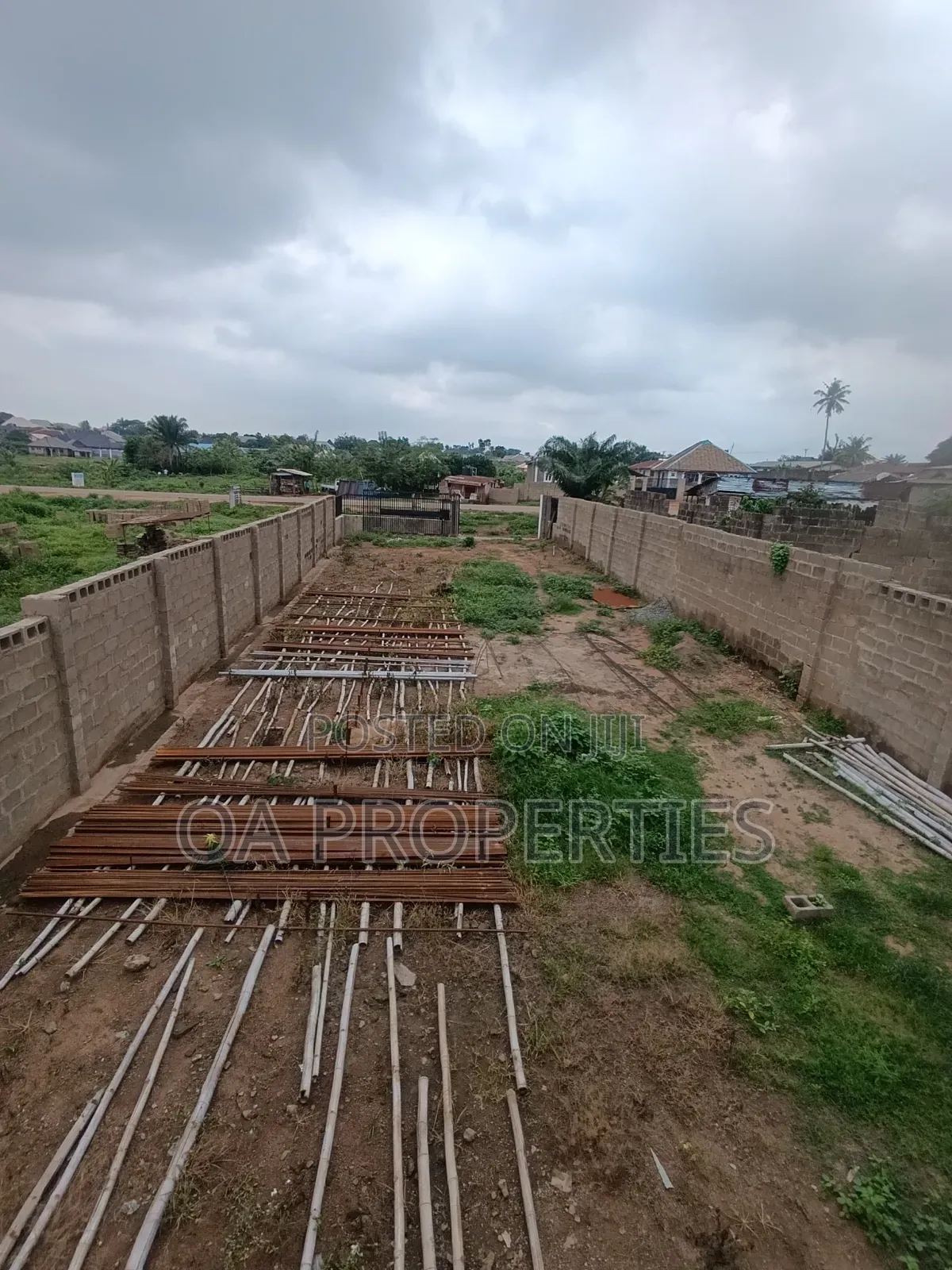 `A Property Facing the Major Road With a Spacious Decking Warehouse,